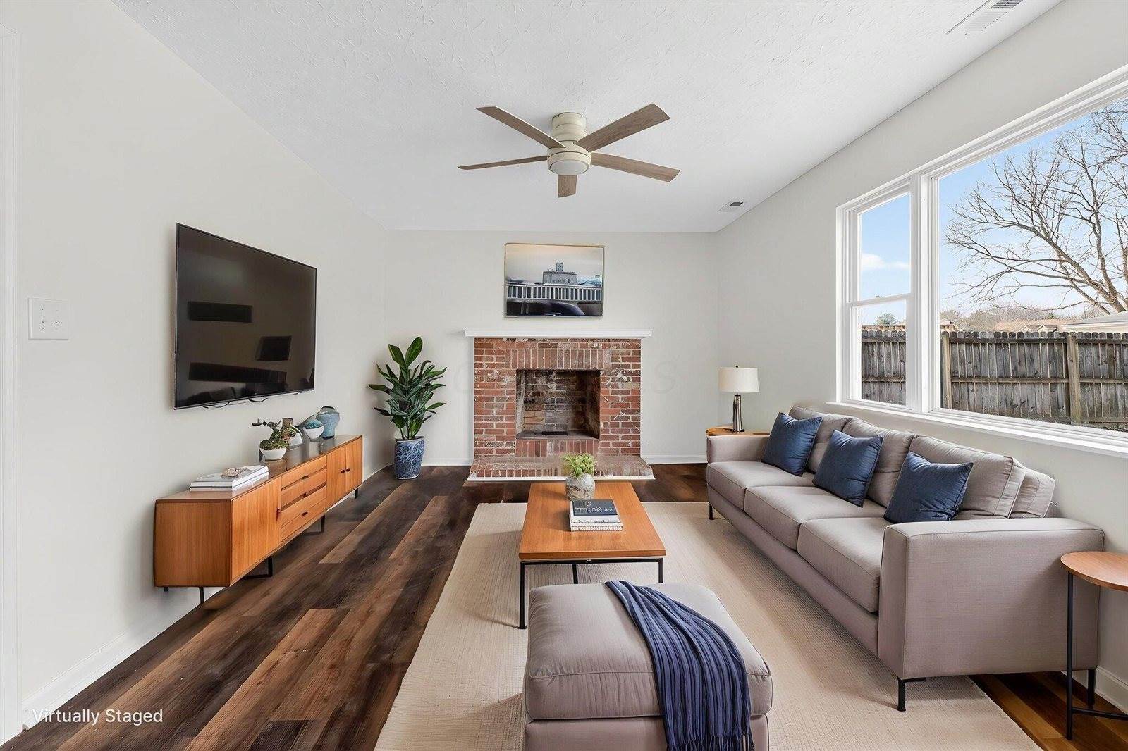 195 Parkwood Avenue, Pickerington, OH 43147