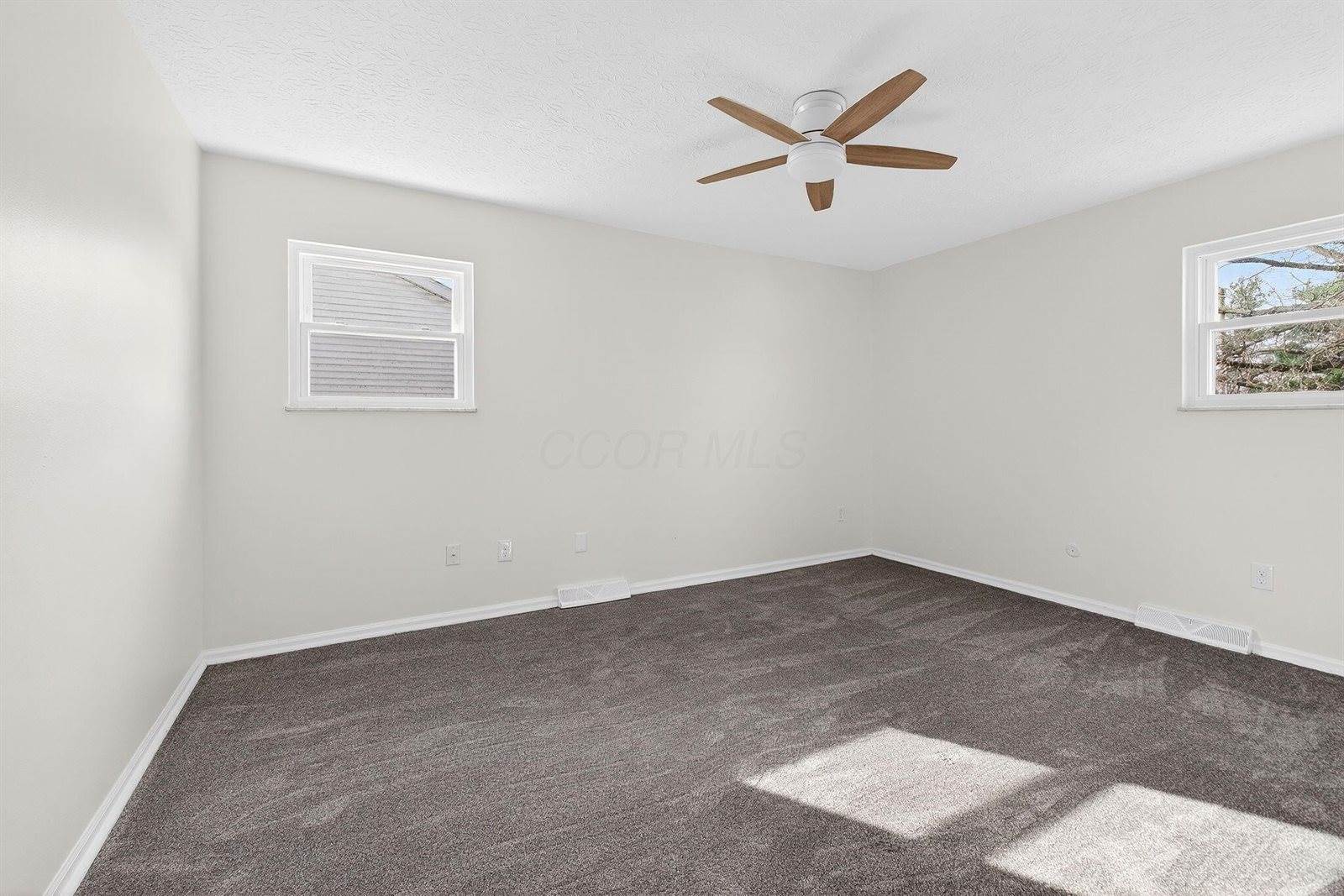 195 Parkwood Avenue, Pickerington, OH 43147