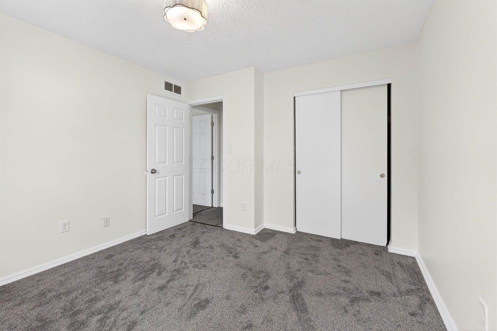 195 Parkwood Avenue, Pickerington, OH 43147