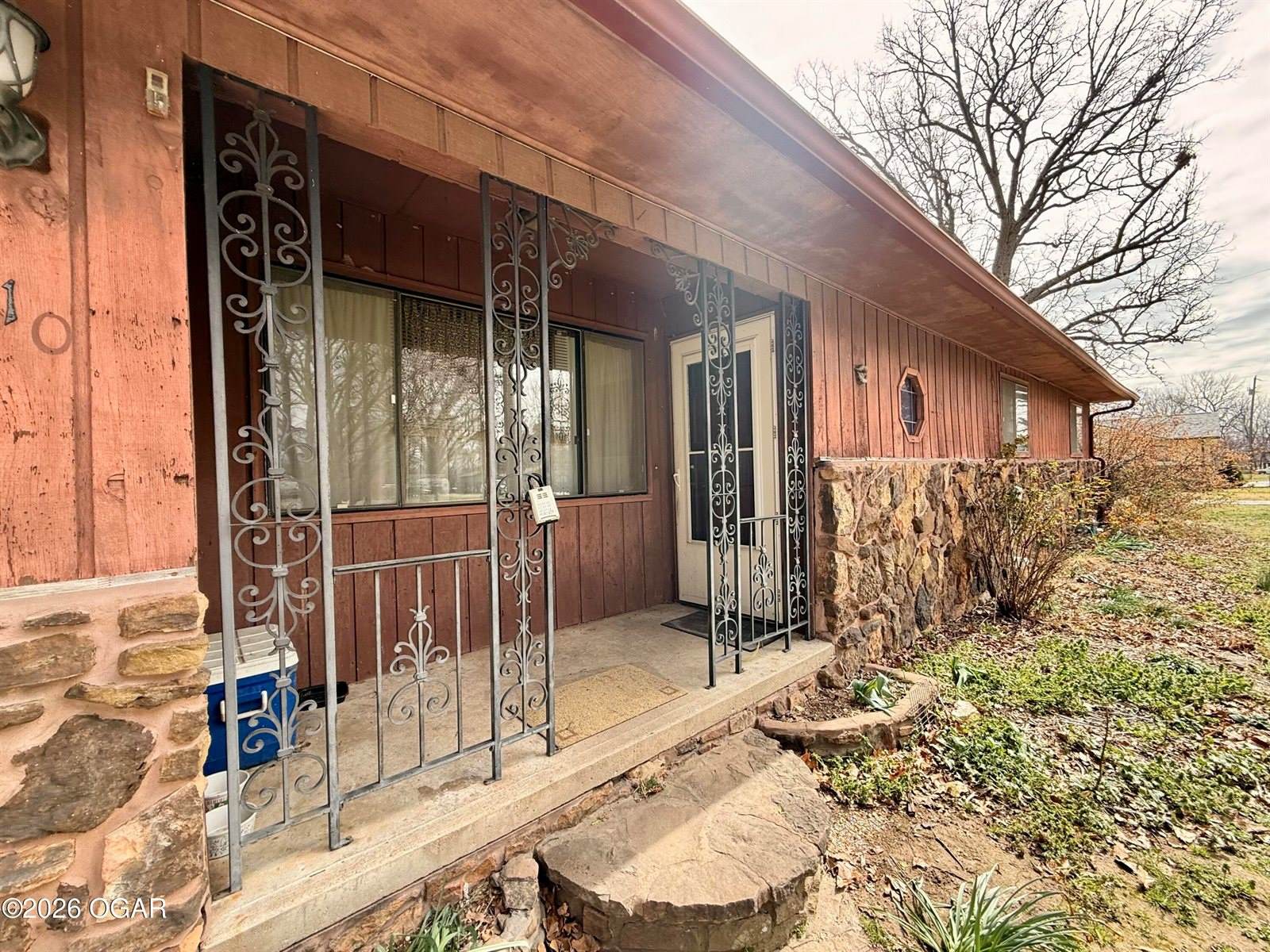 210 South Ozark Trail, Goodman, MO 64843
