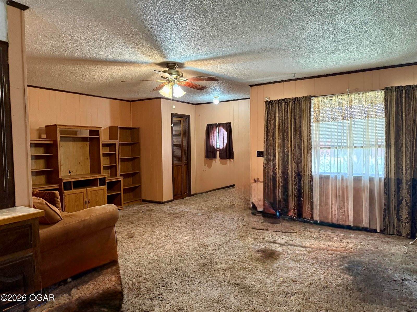 210 South Ozark Trail, Goodman, MO 64843