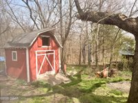 210 South Ozark Trail, Goodman, MO 64843