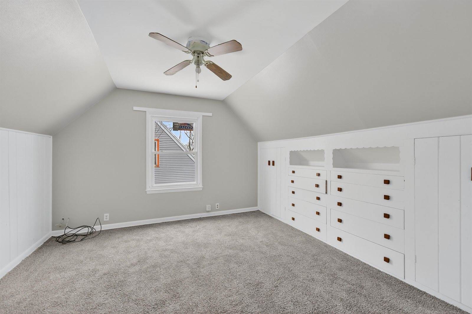 5620 West Thurston Ave, Milwaukee, WI 53218