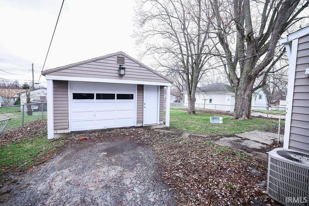 805 W Broadway Street, Alexandria, IN 46001