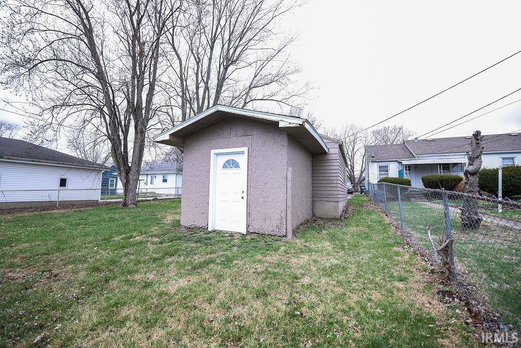 805 W Broadway Street, Alexandria, IN 46001