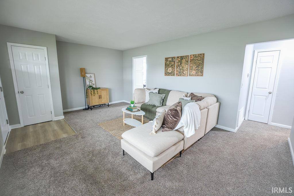 805 W Broadway Street, Alexandria, IN 46001