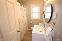 805 W Broadway Street, Alexandria, IN 46001