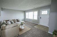 805 W Broadway Street, Alexandria, IN 46001