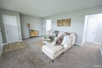 805 W Broadway Street, Alexandria, IN 46001