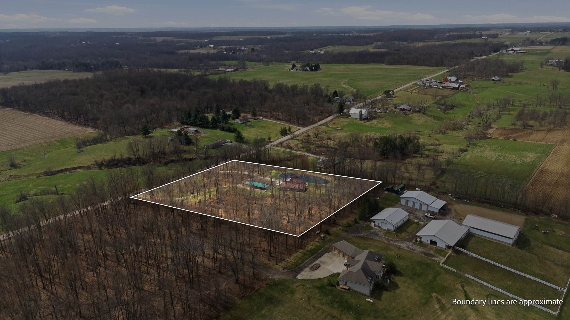 190 County Road 800, Polk, OH 44866