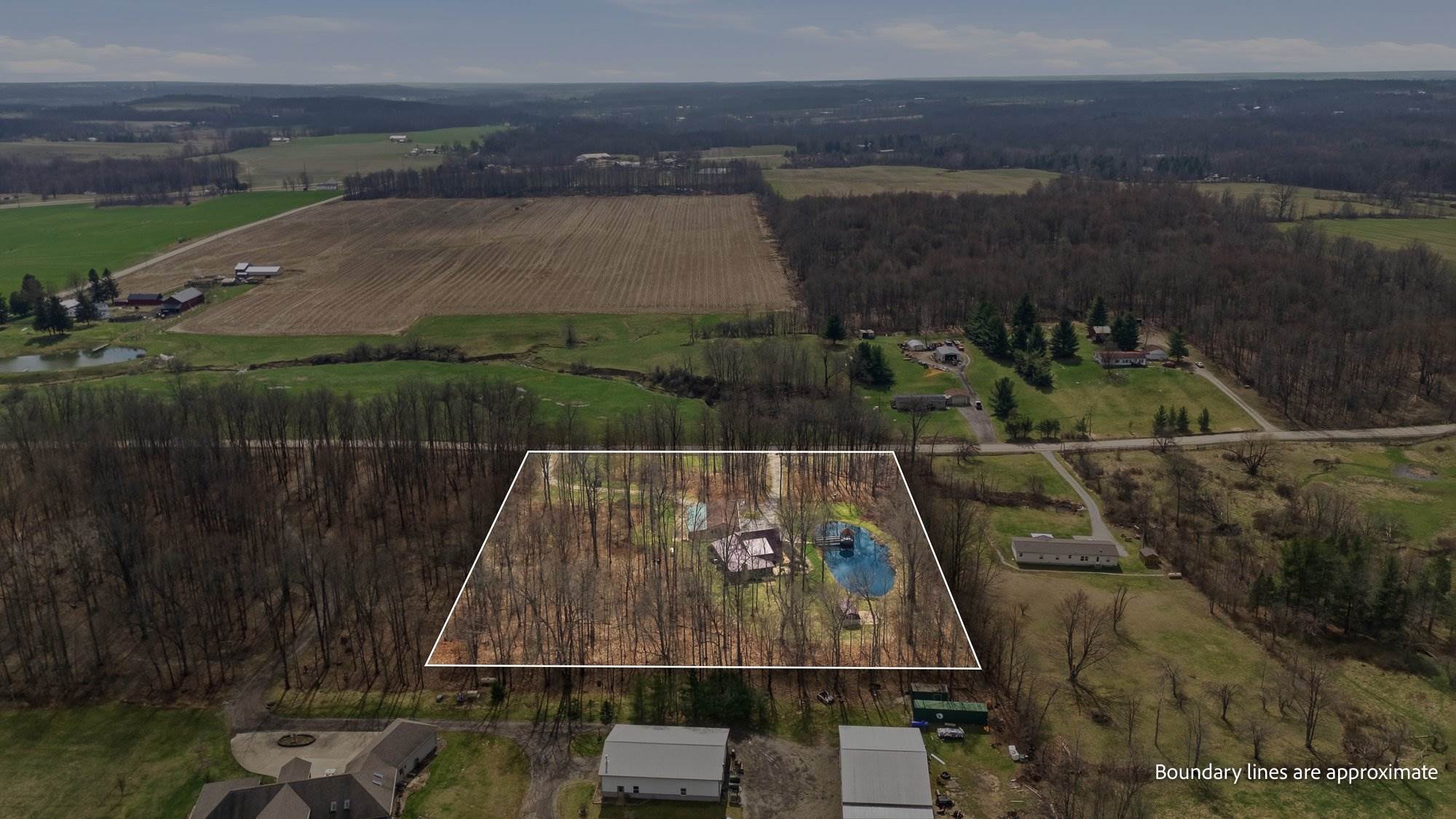 190 County Road 800, Polk, OH 44866