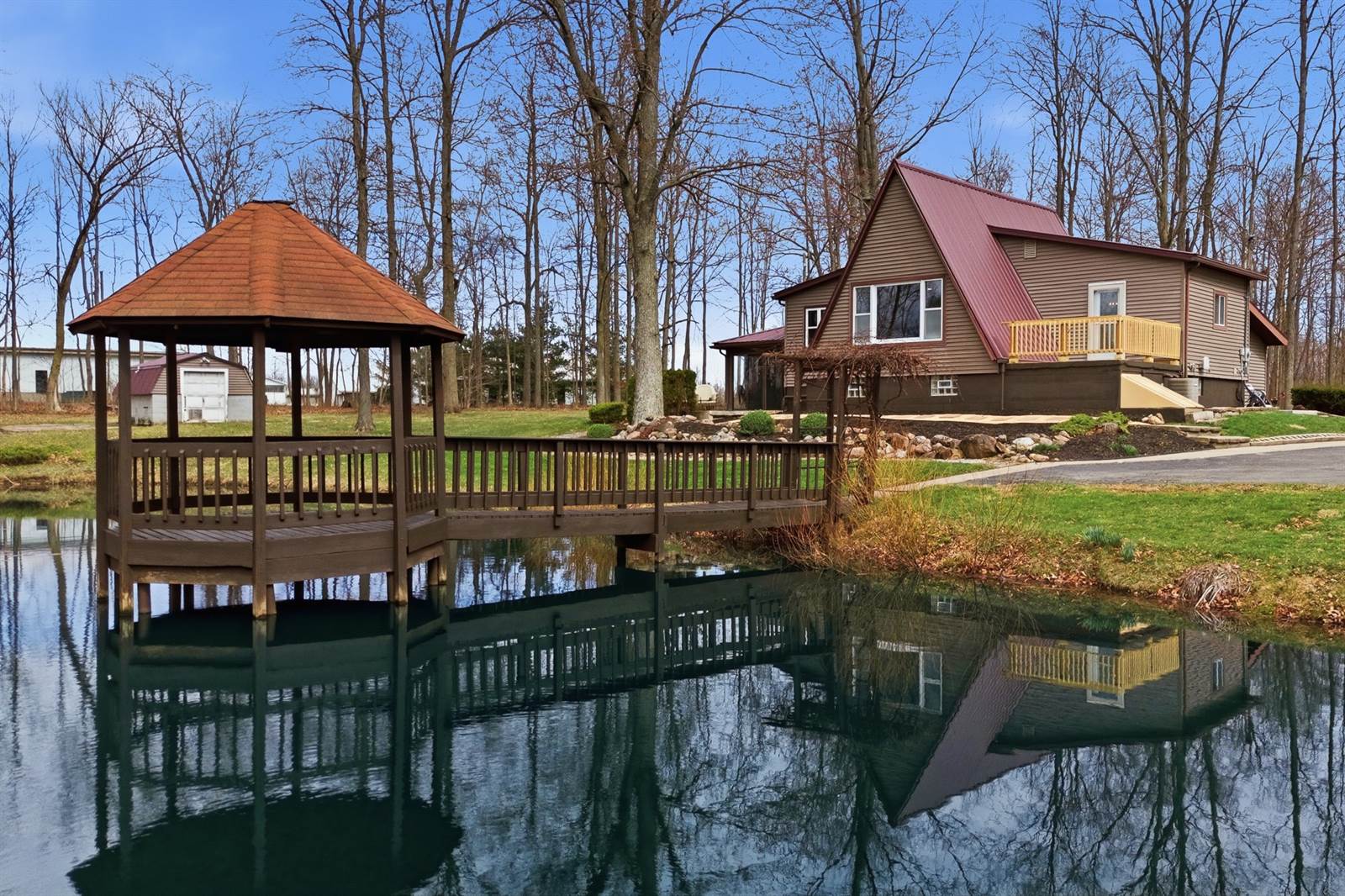 190 County Road 800, Polk, OH 44866