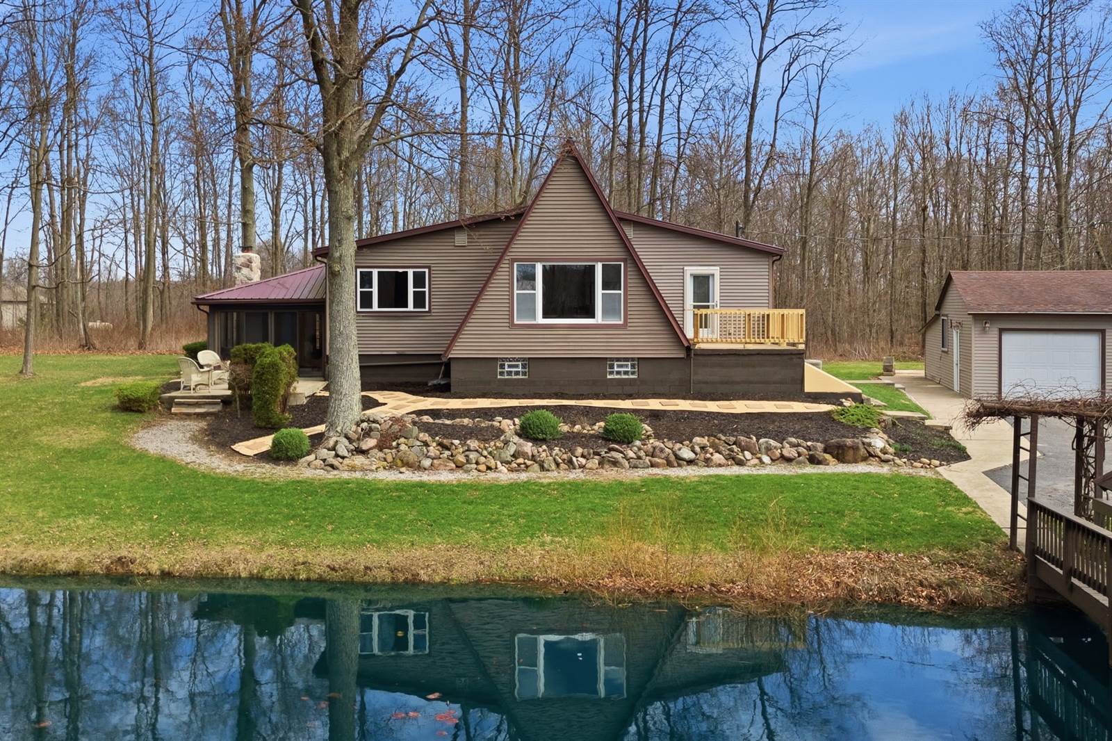 190 County Road 800, Polk, OH 44866