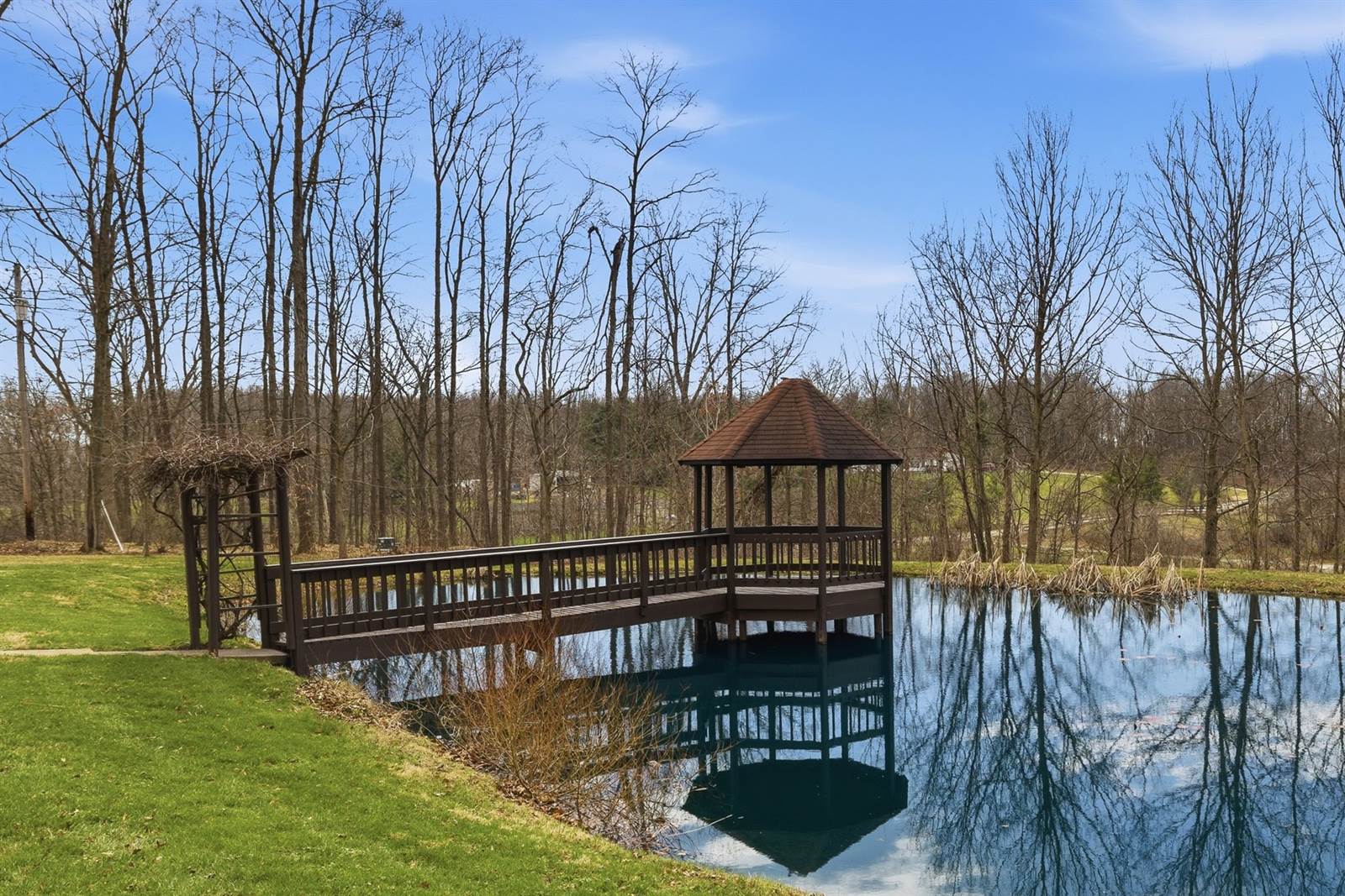 190 County Road 800, Polk, OH 44866