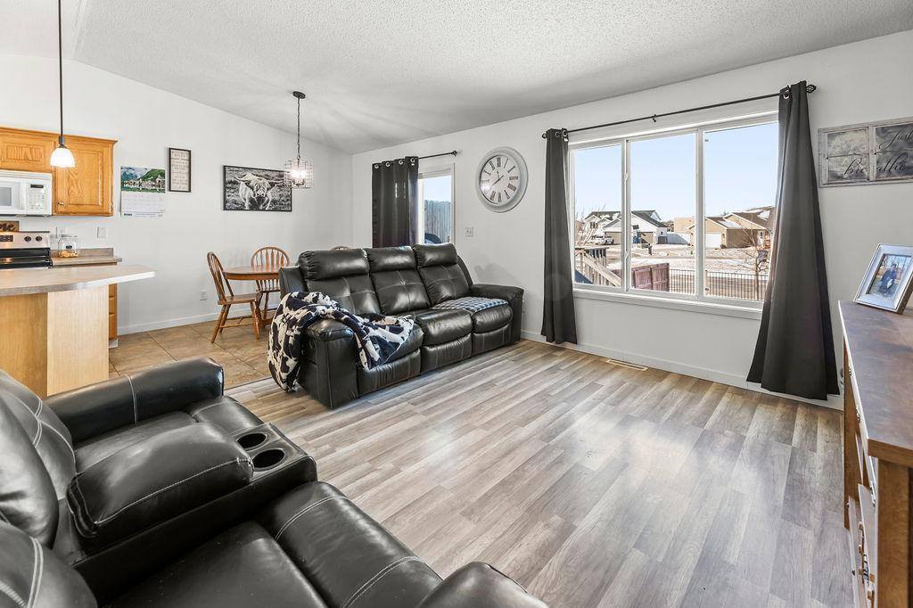 1101 39th Avenue South, Moorhead, MN 56560