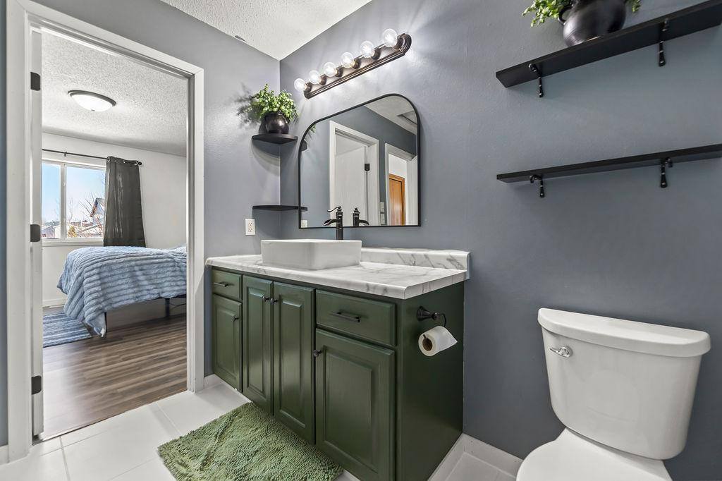 1101 39th Avenue South, Moorhead, MN 56560