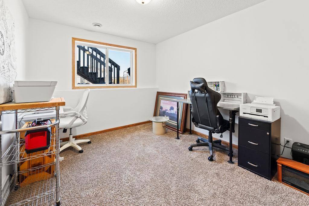 1101 39th Avenue South, Moorhead, MN 56560