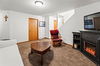 1101 39th Avenue South, Moorhead, MN 56560