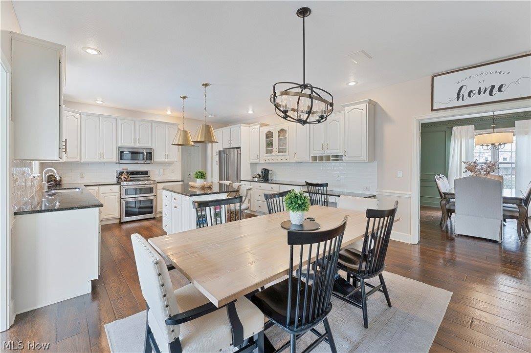5315 Cloisters Drive, Canfield, OH 44406