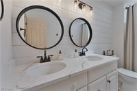 5315 Cloisters Drive, Canfield, OH 44406