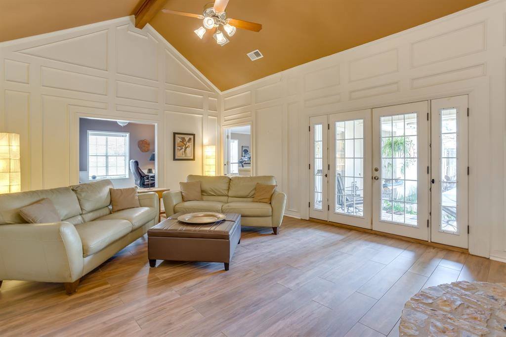 1021 Old Mill Circle, Irving, TX 75061