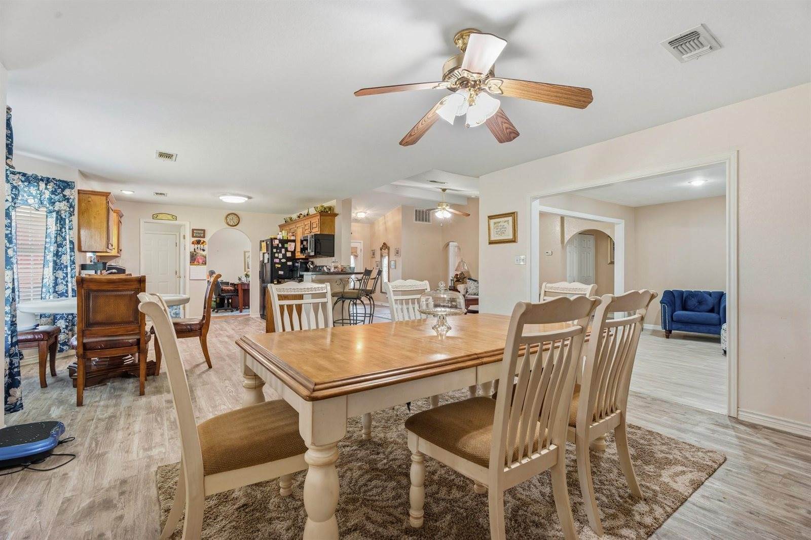 7803 Prairie Street, Hitchcock, TX 77563