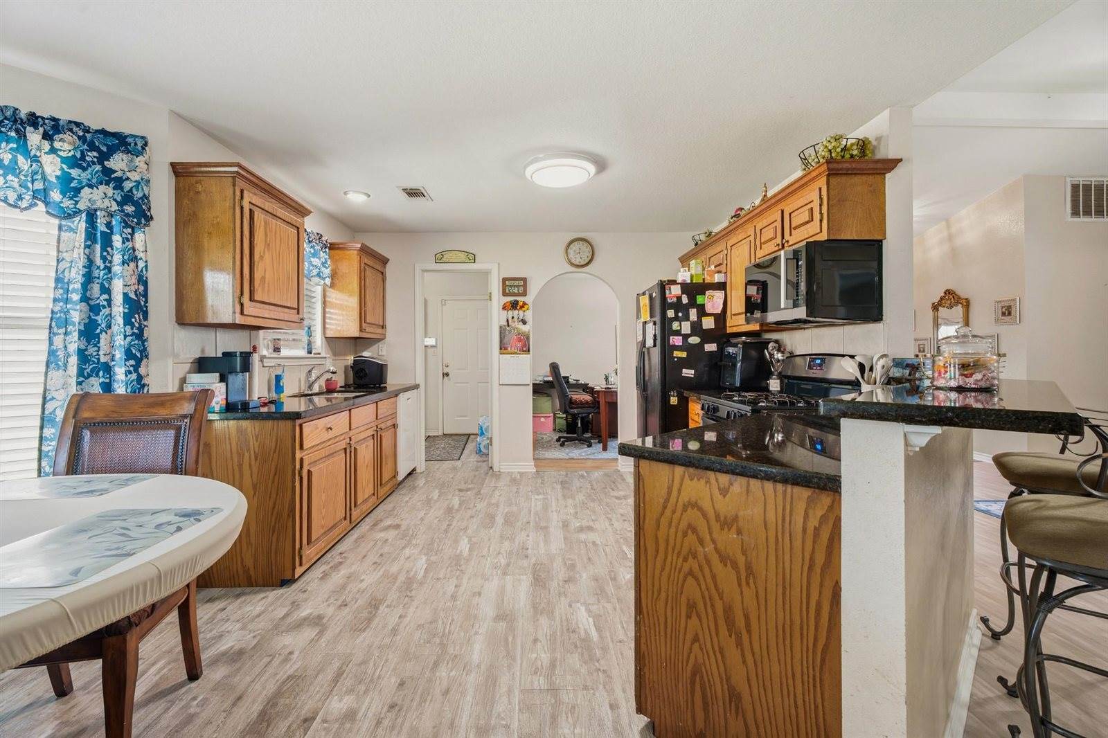 7803 Prairie Street, Hitchcock, TX 77563