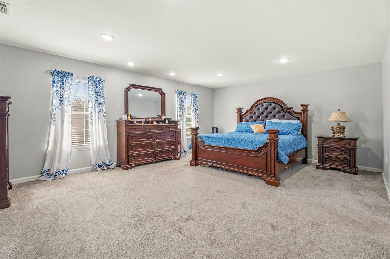 7803 Prairie Street, Hitchcock, TX 77563