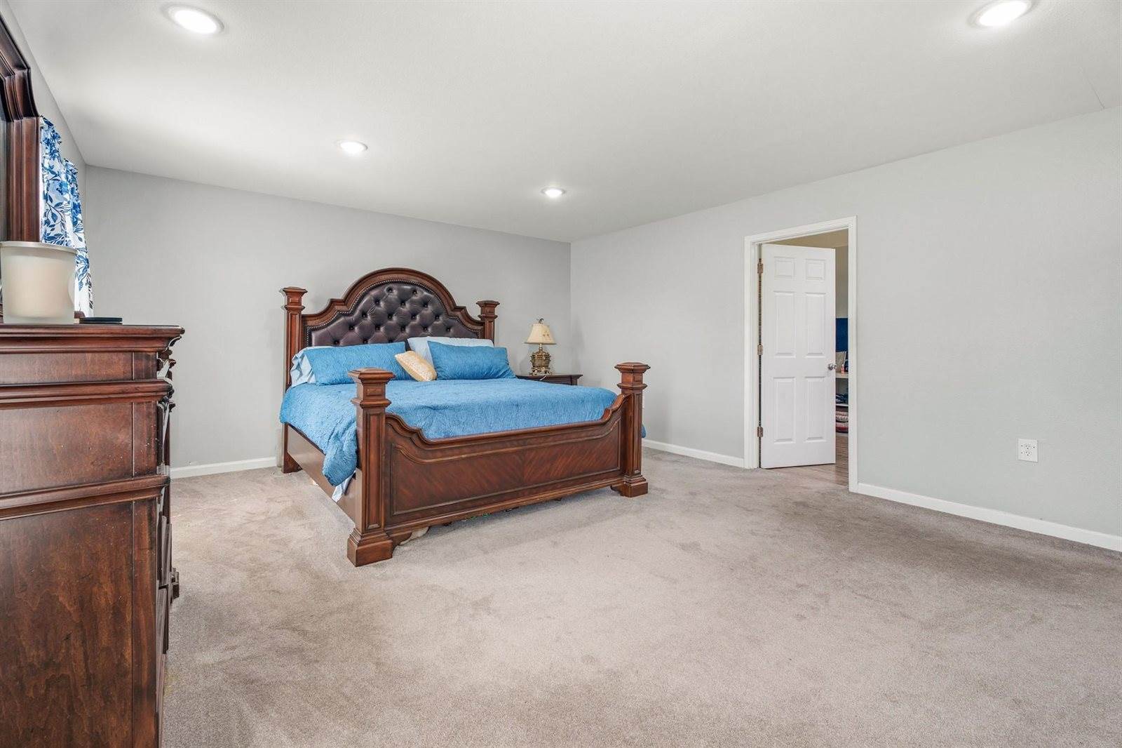 7803 Prairie Street, Hitchcock, TX 77563