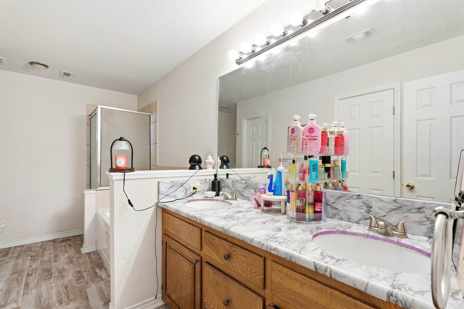 7803 Prairie Street, Hitchcock, TX 77563