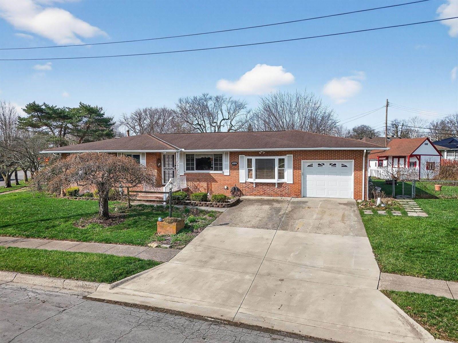 1253 Dutton Place, Columbus, OH 43227