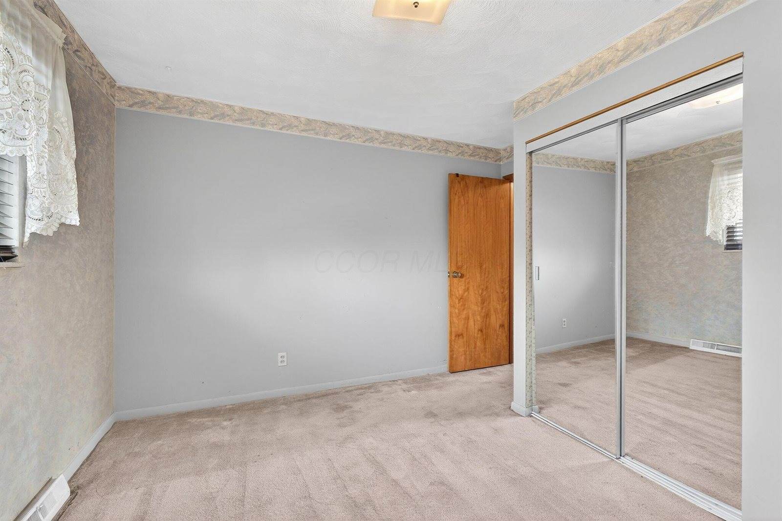 1253 Dutton Place, Columbus, OH 43227