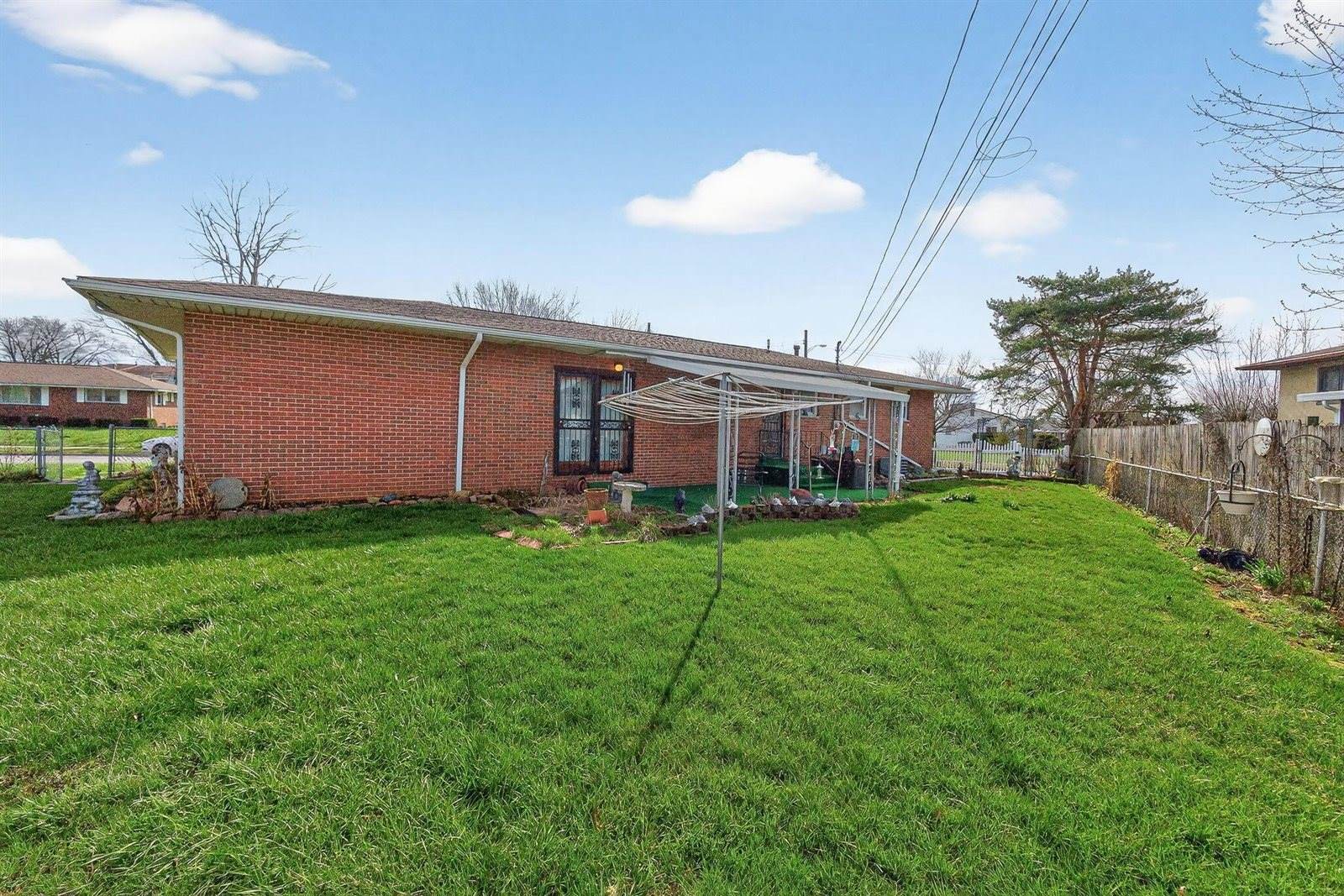 1253 Dutton Place, Columbus, OH 43227