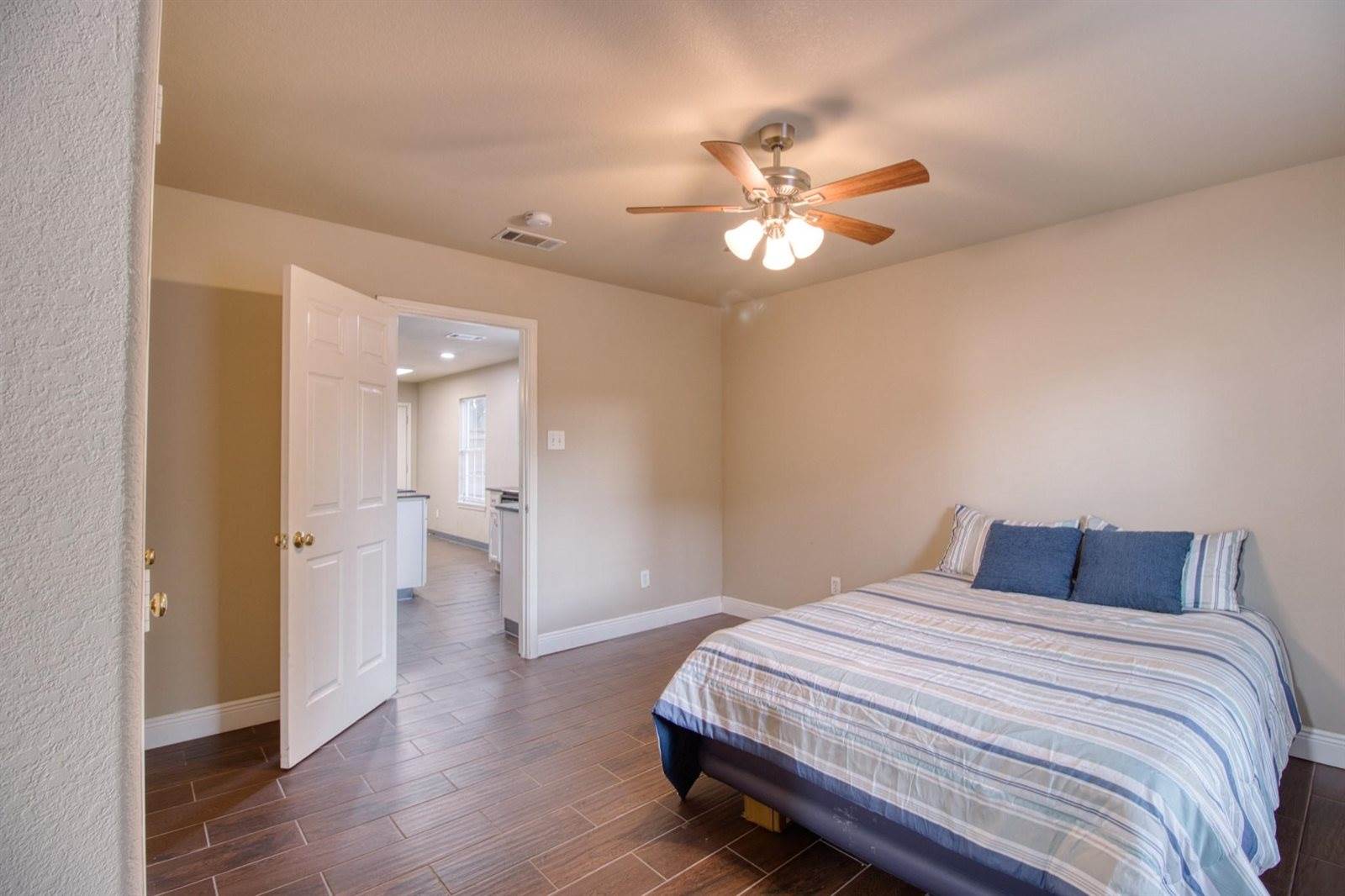 1622 Dove Run, Brookshire, TX 77423