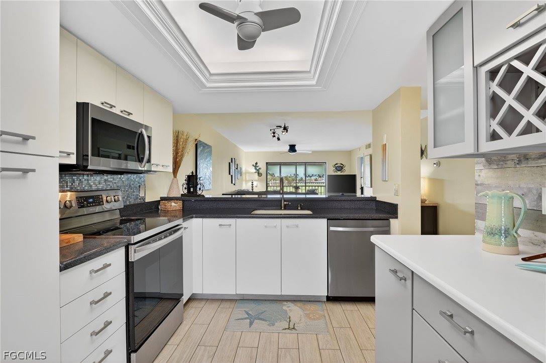 12171 Kelly Sands Way, Fort Myers, FL 33908