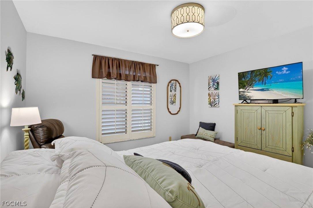 12171 Kelly Sands Way, Fort Myers, FL 33908