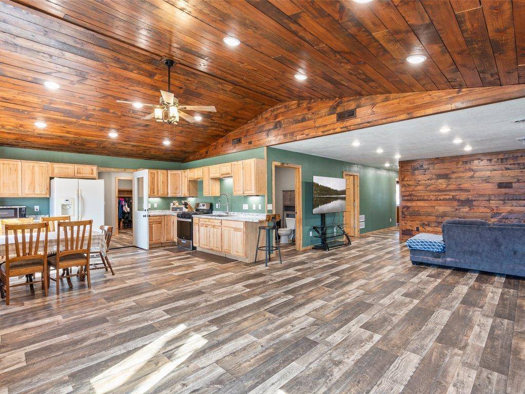 408 Main Street East, Bertha, MN 56437