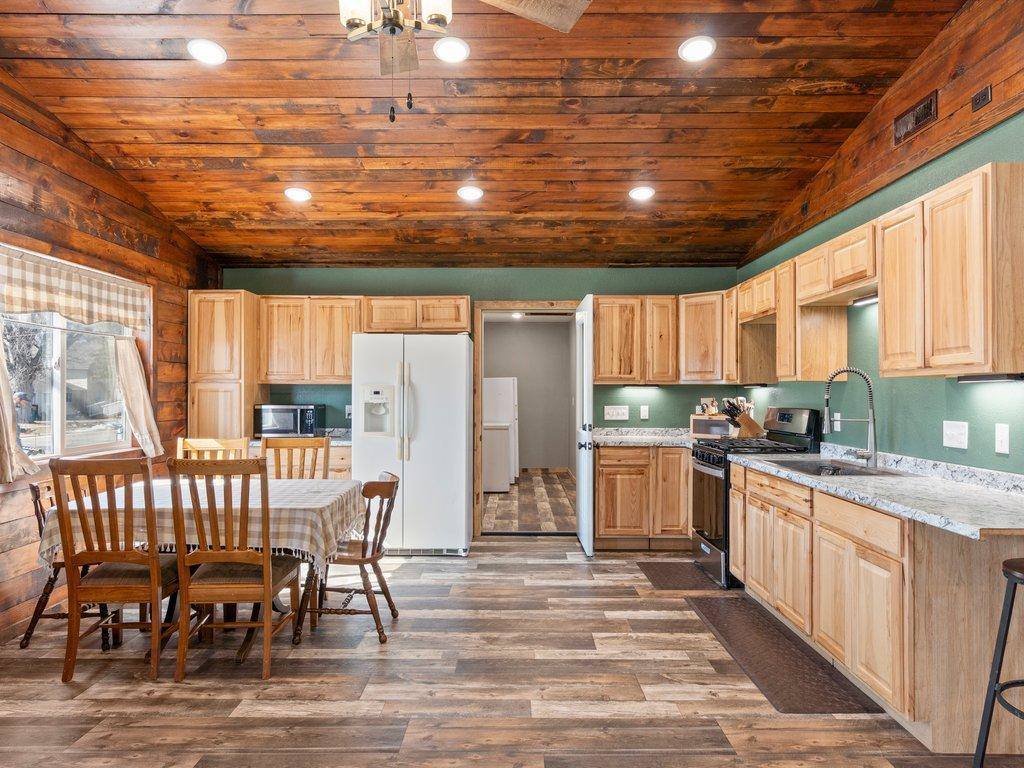 408 Main Street East, Bertha, MN 56437