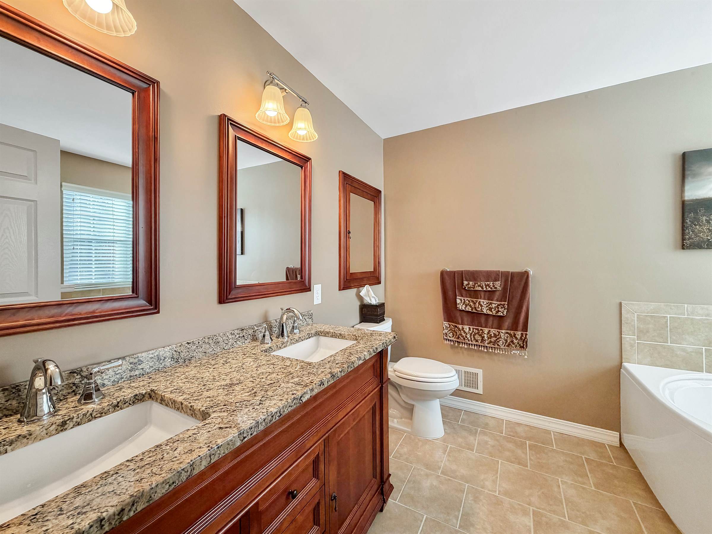 4407 Galloping Hill Ln, Toms River, NJ 08755