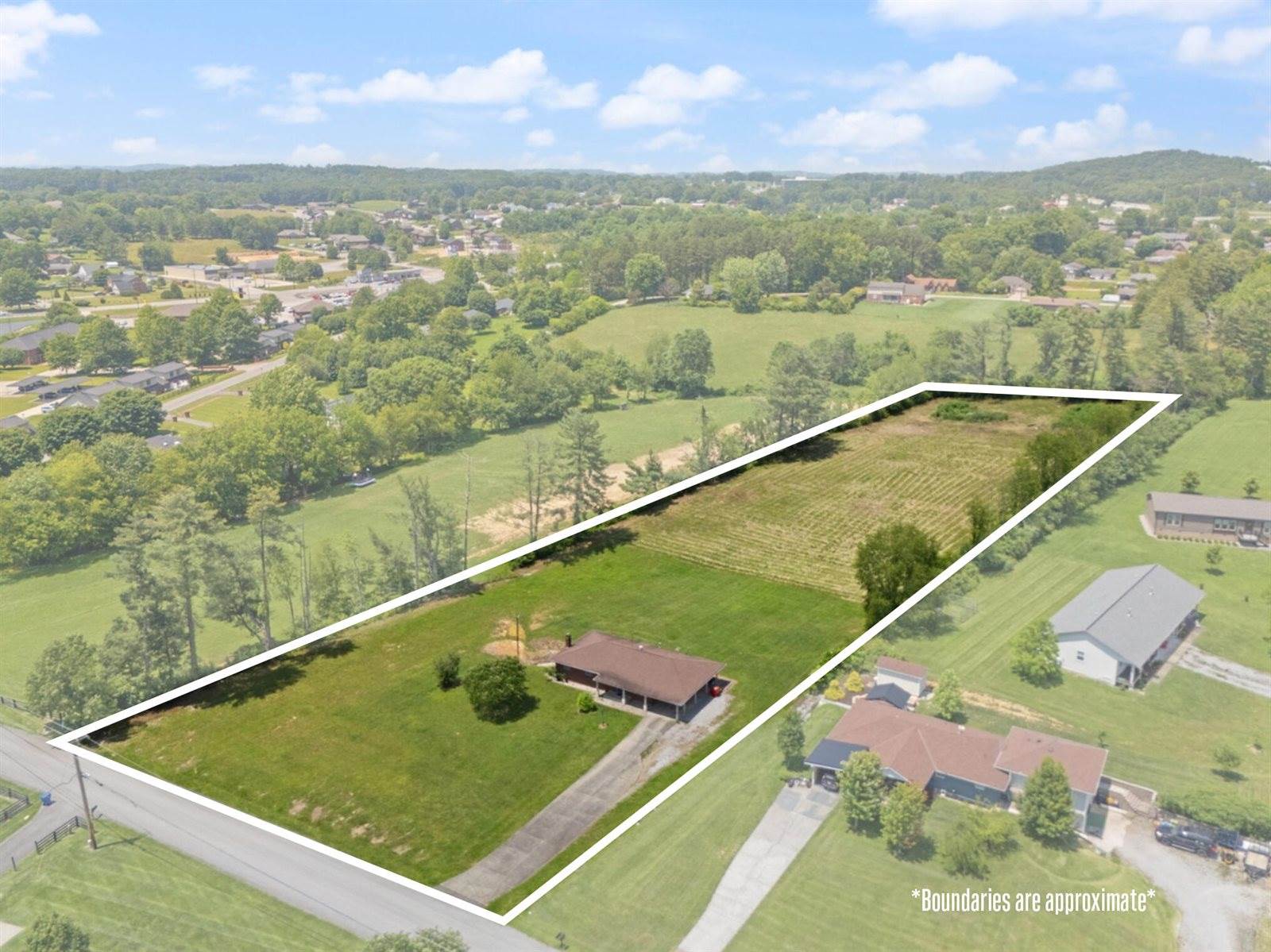 386 b Boggs Road, London, KY 40744