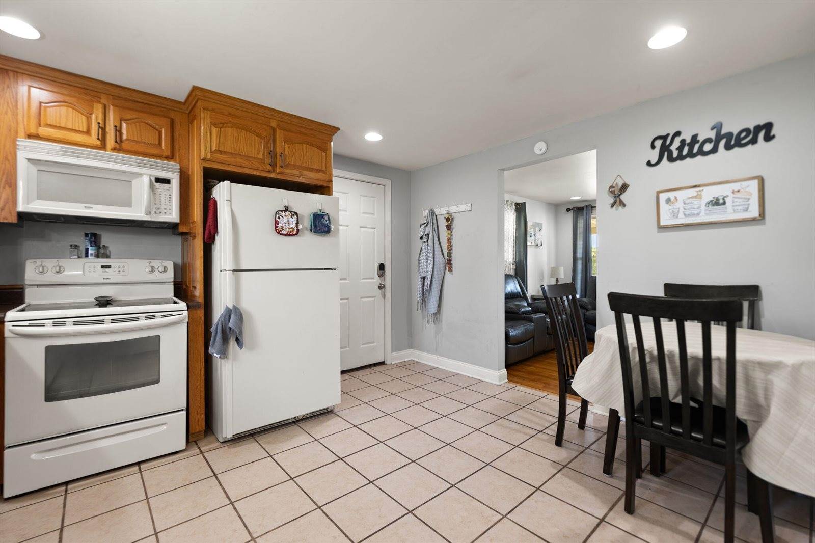 386 b Boggs Road, London, KY 40744