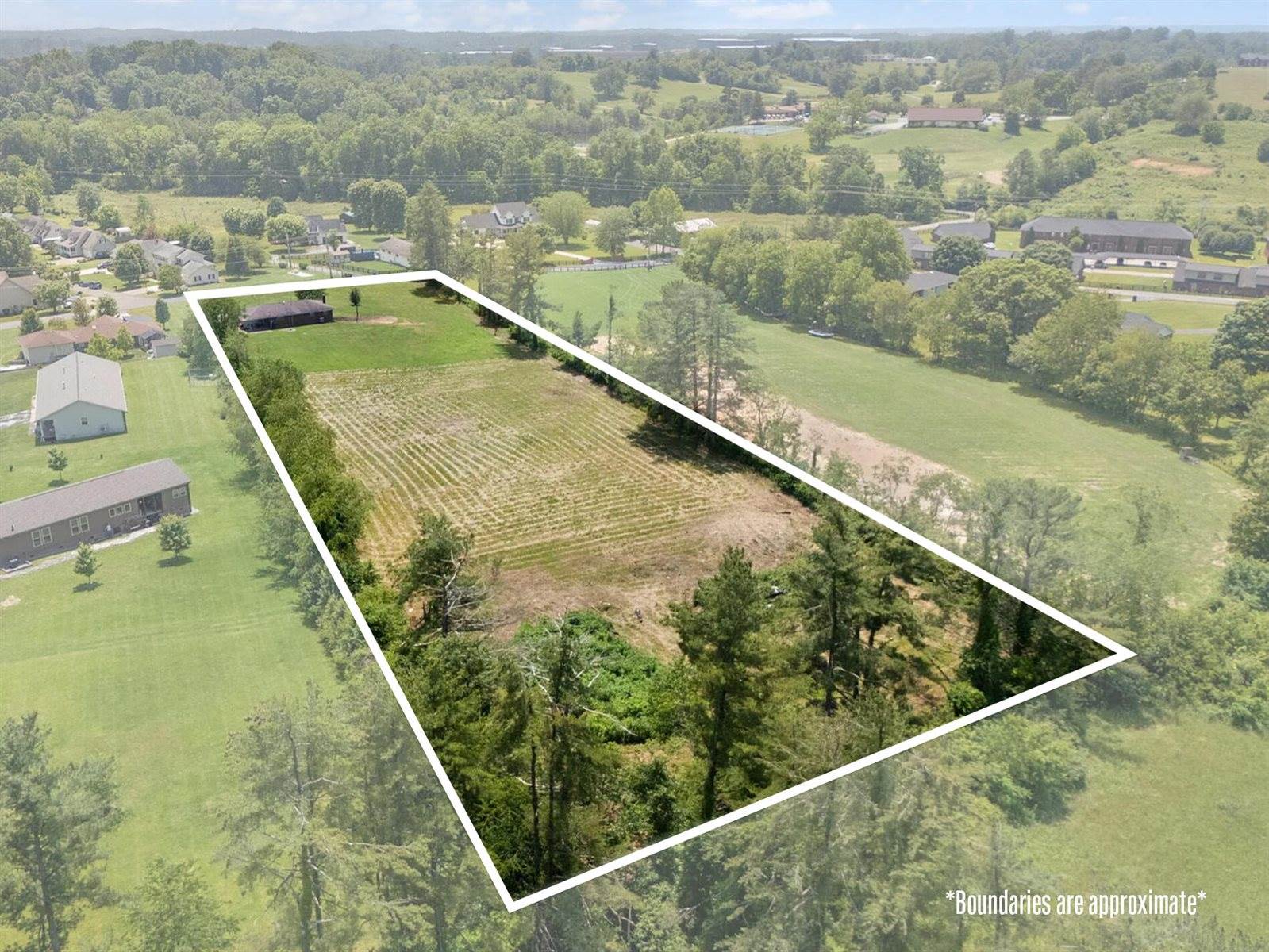 386 b Boggs Road, London, KY 40744