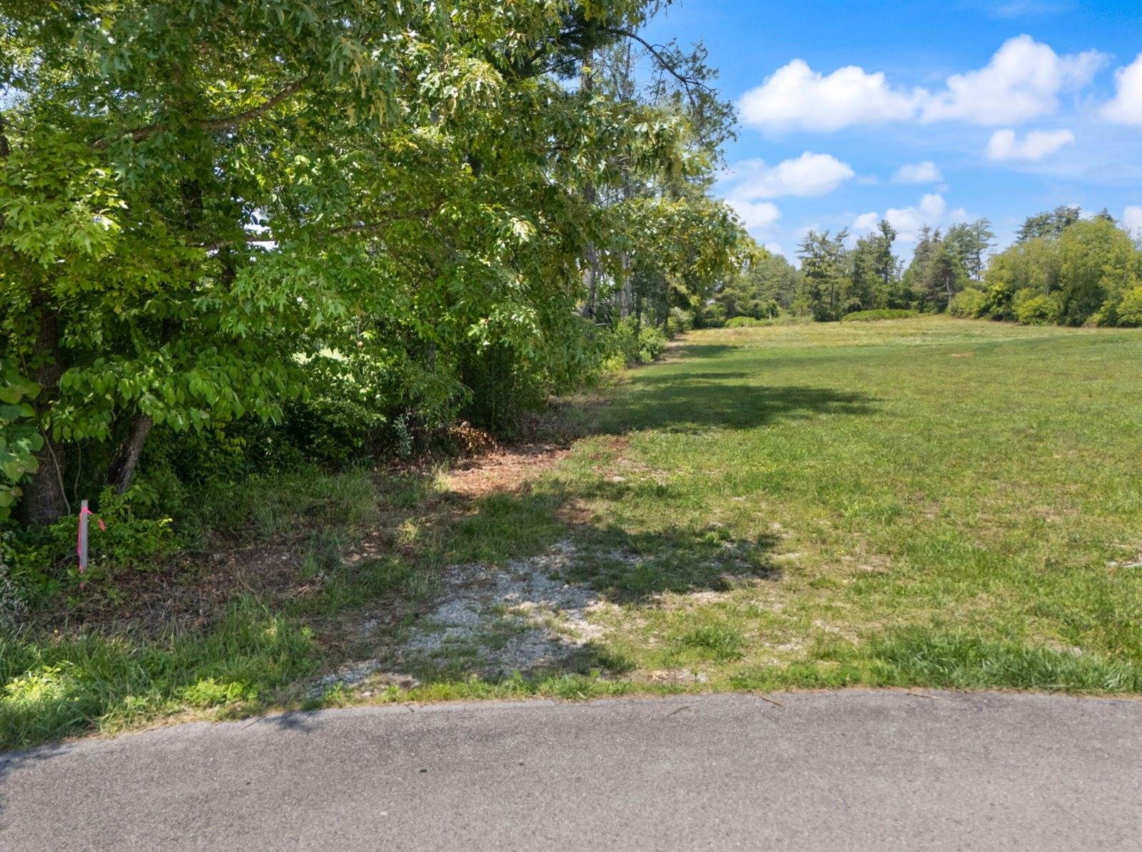 386 b Boggs Road, London, KY 40744