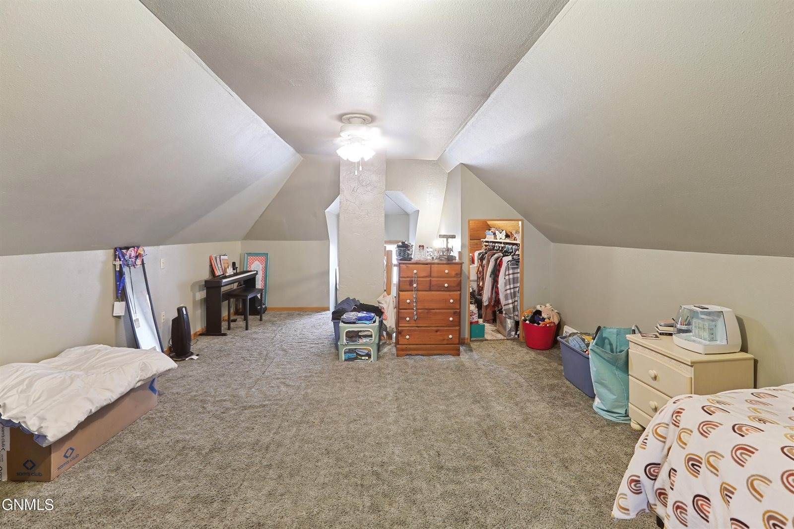 1019 7th Avenue West, Williston, ND 58801