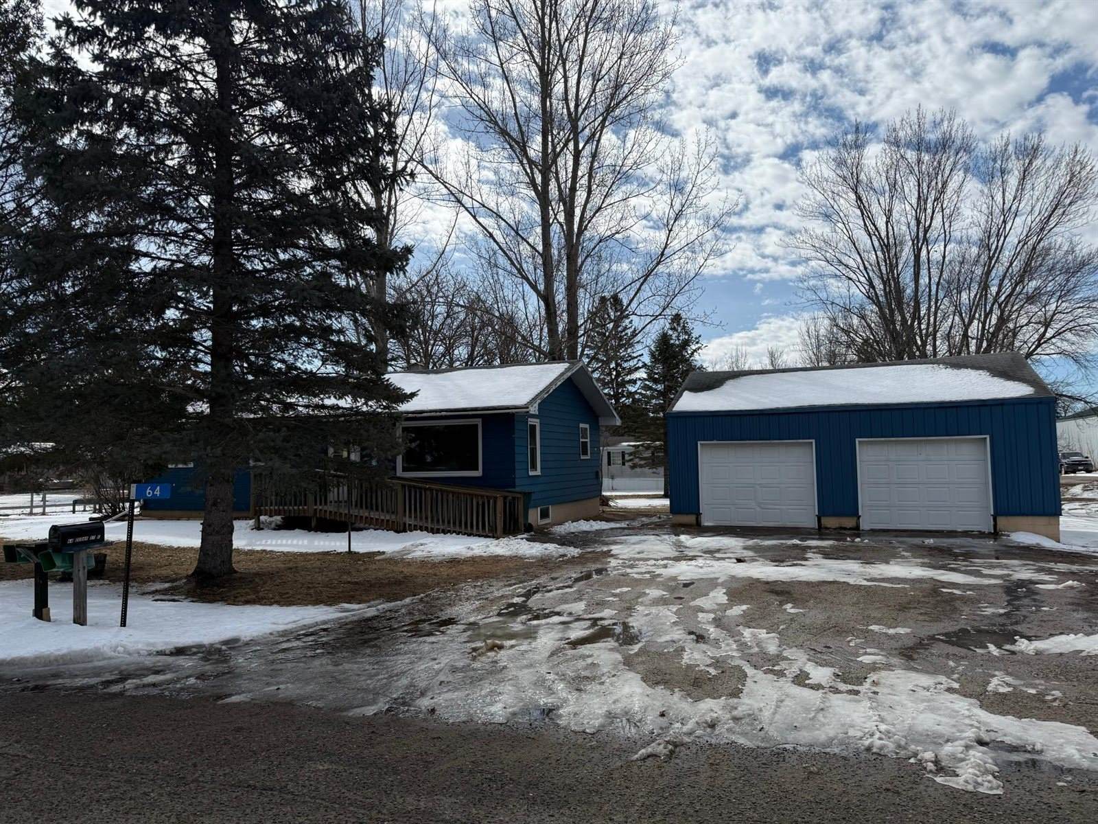 64 Cedar Street East, Motley, MN 56466