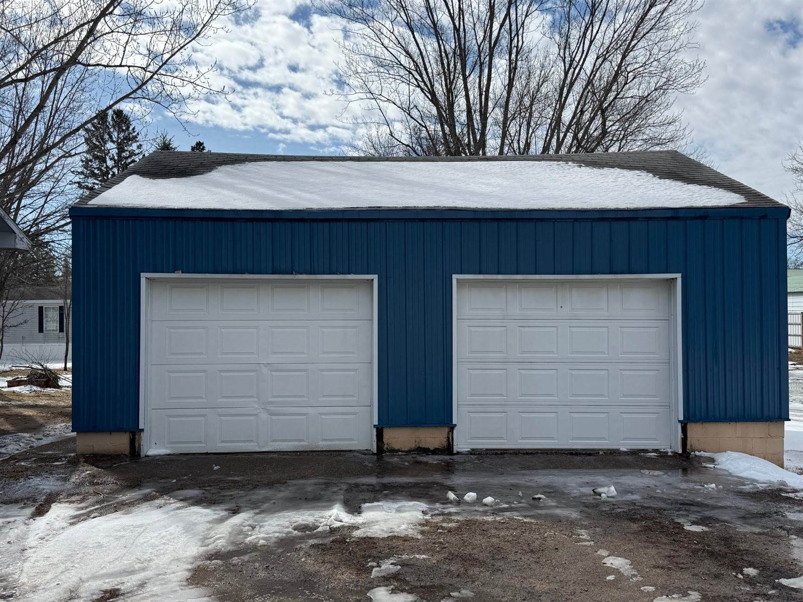 64 Cedar Street East, Motley, MN 56466