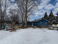 64 Cedar Street East, Motley, MN 56466