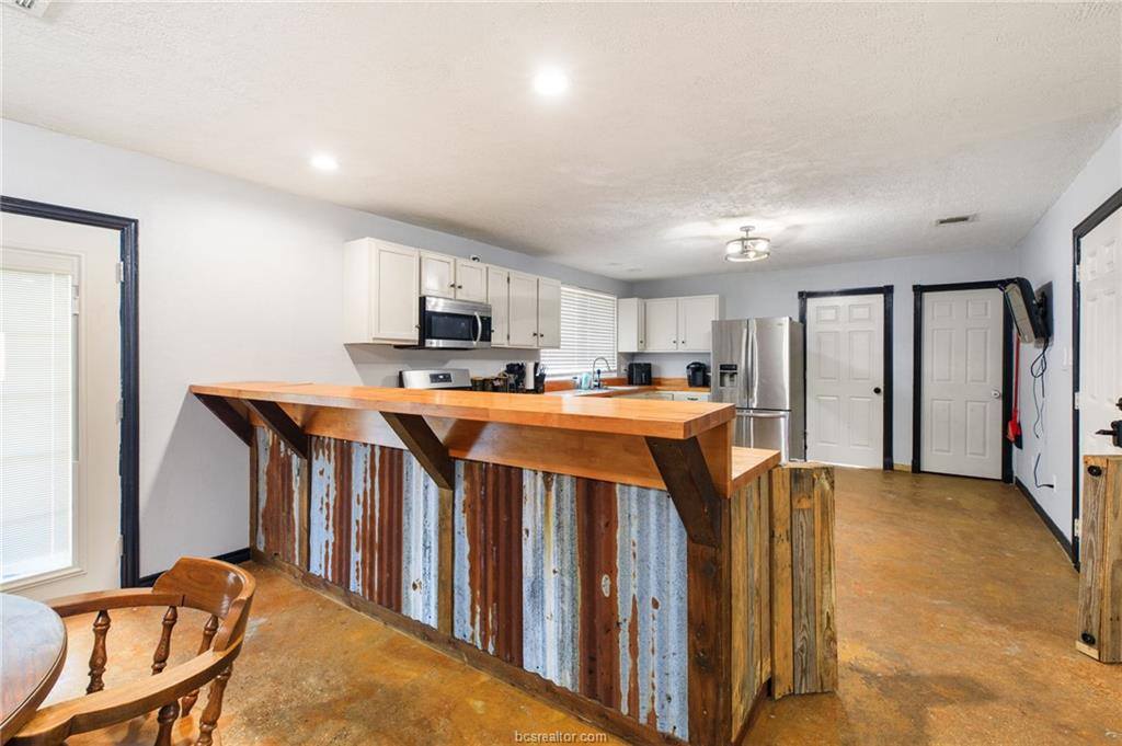 10434 Which Way, Bryan, TX 77807