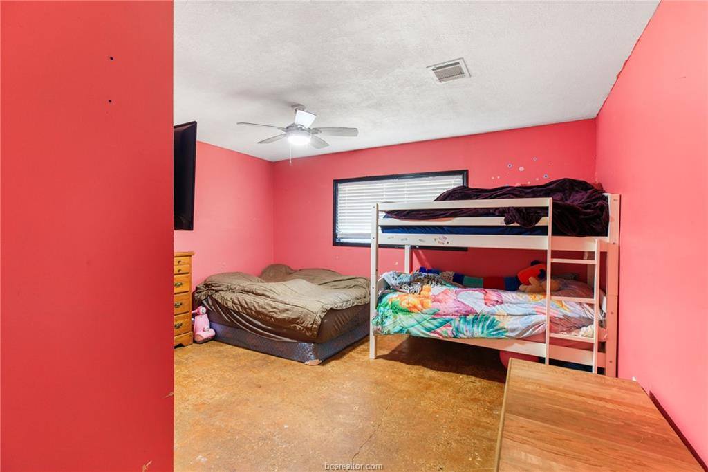 10434 Which Way, Bryan, TX 77807