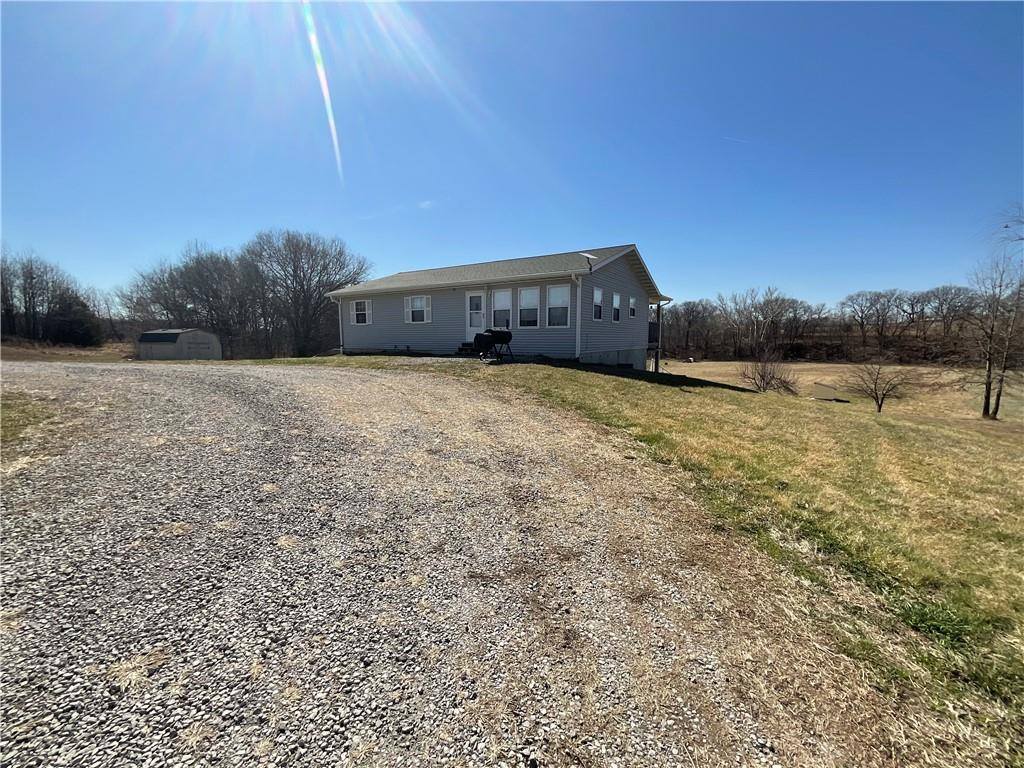 7250 SE Bobby Road, Cameron, MO 64429